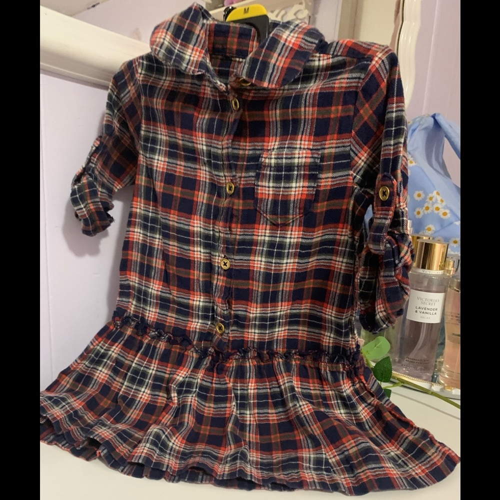 justone
You

carte's dress